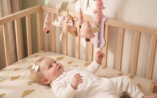 how to choose a baby crib mobile thumbnail