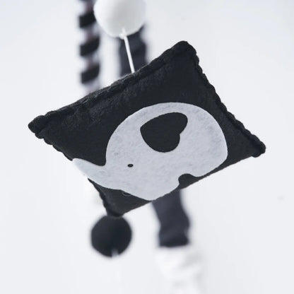 montessori high contrast black & white animal musical baby crib mobile